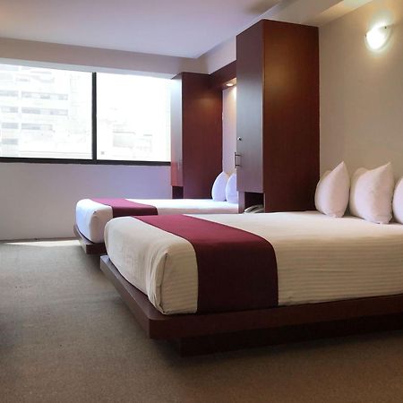 Suites Capri Reforma Angel 380 Мексико Сити Стая снимка