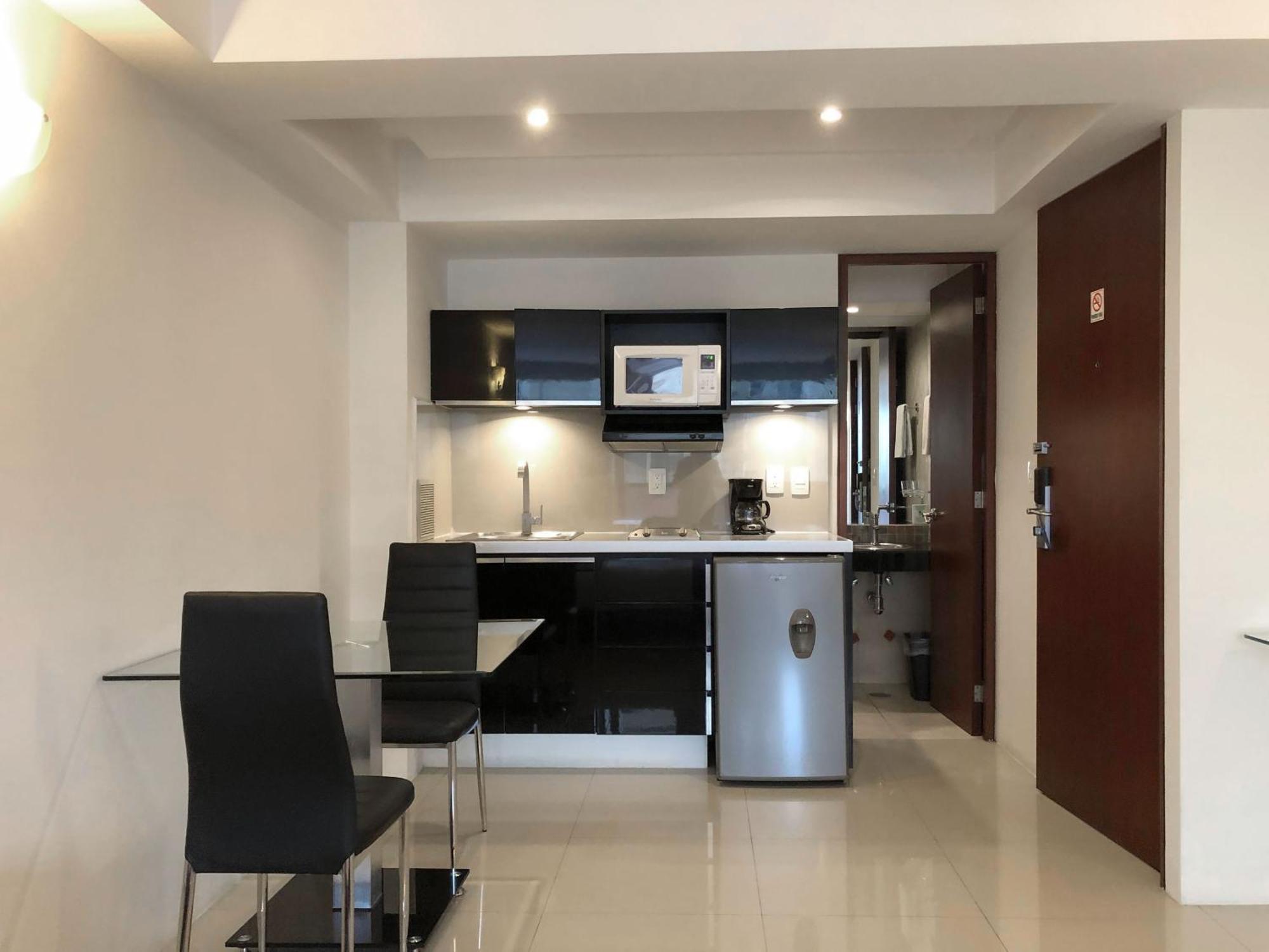 Suites Capri Reforma Angel 380 Мексико Сити Стая снимка